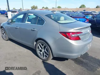 2017 Buick Regal Sport Touring z VIN 2G4GL5EX7H9150712, wystawiony jako IAAI lot #42082543 z przebiegiem 87 217 mil mil oraz . Historia ofert i sprzedaży dostępna na DreamBid. Obrazek 3.