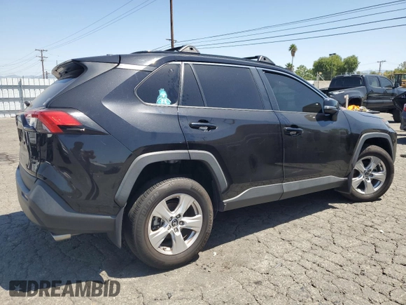 2021 Toyota RAV4 XLE with VIN 2T3P1RFV8MC167485, listed as a Copart auction lot 57814355 with 73,188 mi miles and Salvage title. Bid and sale history available at DreamBid. Image 3.