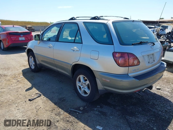 2000 Lexus RX 300 with VIN JT6HF10U5Y0108675, listed as a IAAI auction lot 42139721 with 256,442 mi miles. Bid and sale history available at carsss.com. Image 3.