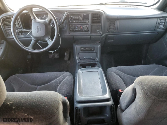 2000 GMC New Sierra 1500 SLE with VIN 1GTEK19T3YE384924, listed as a Copart auction lot 49610135 with NaN miles and Clean Title. Bid and sale history available at carsss.com. Image 8.