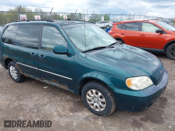 2005 Kia Sedona LX with VIN KNDUP132256743425, listed as a IAAI auction lot 42183166 with 133,719 mi miles. Bid and sale history available at carsss.com. Image 1.