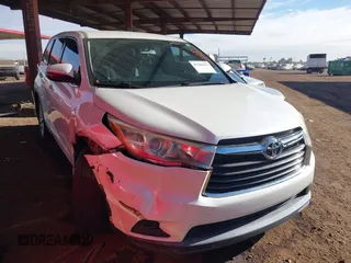 2016 Toyota Highlander LE Plus z VIN 5TDZKRFH6GS176156, wystawiony jako IAAI lot #41206423 z przebiegiem 72 437 mil mil oraz . Historia ofert i sprzedaży dostępna na DreamBid. Obrazek 1.