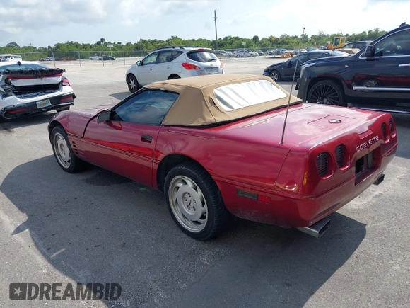 1991 Chevrolet Corvette z VIN 1G1YY3382M5116414, wystawiony jako IAAI lot #42219110 z przebiegiem Nie podano mil oraz . Historia ofert i sprzedaży dostępna na DreamBid. Obrazek 3.