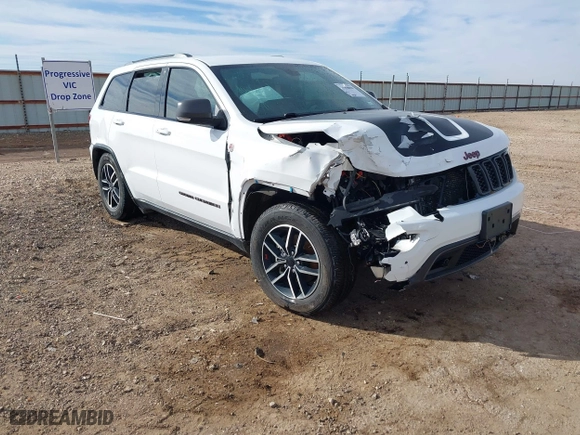 2019 Jeep Grand Cherokee Trailhawk with VIN 1C4RJFLG7KC726830, listed as a IAAI auction lot 41448850 with 97,218 mi miles. Bid and sale history available at carsss.com. Image 1.