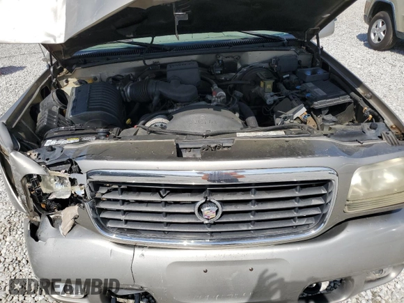 1999 Cadillac Escalade z VIN 1GYEK13RXXR408201, wystawiony jako Copart lot #53805845 z przebiegiem 268 205 mil mil oraz Szkoda całkowita • Salvage title. Historia ofert i sprzedaży dostępna na DreamBid. Obrazek 12.