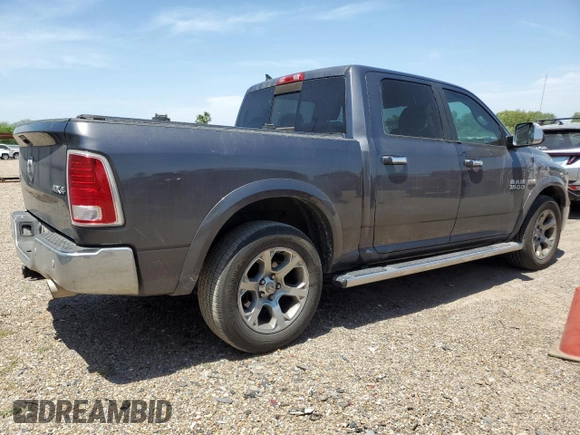 2016 Ram 1500 Laramie z VIN 1C6RR7NT7GS295449, wystawiony jako Copart lot #52045075 z przebiegiem 162 133 mil mil oraz Szkoda całkowita • Salvage title. Historia ofert i sprzedaży dostępna na DreamBid. Obrazek 3.