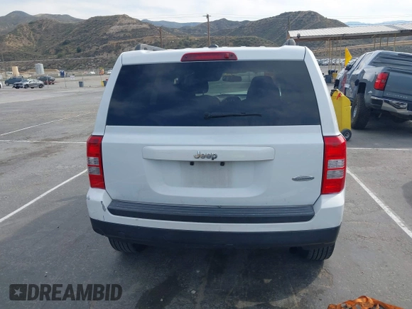2017 Jeep Patriot Latitude with VIN 1C4NJPFB2HD184608, listed as a IAAI auction lot 41765263 with 145,194 mi miles and . Bid and sale history available at DreamBid. Image 17.