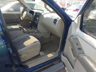 2006 Ford Explorer XLS z VIN 1FMEU62E06ZA02126, wystawiony jako IAAI lot #42419217 z przebiegiem 331 745 mil mil oraz . Historia ofert i sprzedaży dostępna na DreamBid. Obrazek 5.