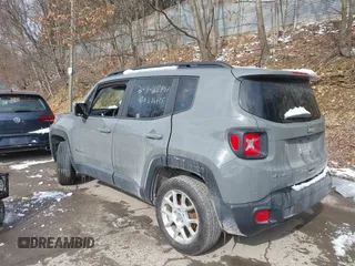 2020 Jeep Renegade Latitude with VIN ZACNJBBBXLPM06330, listed as a IAAI auction lot 41601086 with 92,320 mi miles. Bid and sale history available at carsss.com. Image 3.