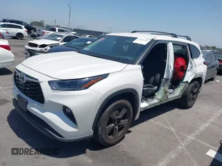 2021 Toyota Highlander L with VIN 5TDZZRAH7MS072385, listed as a IAAI auction lot 42281326 with 101,433 mi miles and . Bid and sale history available at DreamBid. Image 18.