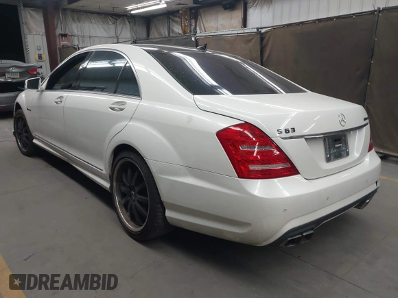 2011 Mercedes-Benz S 63 AMG with VIN WDDNG7EB7BA402556, listed as a IAAI auction lot 42097570 with 77,145 mi miles and . Bid and sale history available at DreamBid. Image 3.