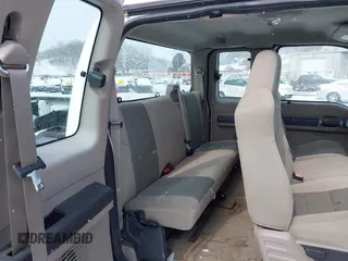 2008 Ford Super Duty F-250 SRW XL with VIN 1FTSX21598EC82566, listed as a IAAI auction lot 41617538 with 166,479 mi miles. Bid and sale history available at carsss.com. Image 8.