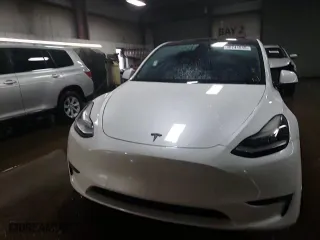 2020 Tesla Model Y Long Range with VIN 5YJYGDEE3LF014359, listed as a Copart auction lot 45741515 with NaN miles and Salvage Title. Bid and sale history available at carsss.com. Image 13.