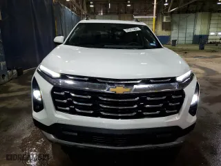 2025 Chevrolet Equinox FWD LT with VIN 3GNAXHEG2SL217194, listed as a Copart auction lot 53438275 with 7,203 mi miles and Clean Title. Bid and sale history available at carsss.com. Image 5.