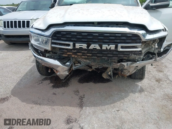 2022 Ram 2500 Big Horn with VIN 3C6UR5DL1NG271541, listed as a IAAI auction lot 42056999 with 139,773 mi miles and . Bid and sale history available at DreamBid. Image 6.