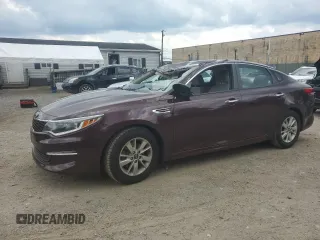 2017 Kia Optima LX z VIN 5XXGT4L33HG156711, wystawiony jako Copart lot #62874525 z przebiegiem 59 726 mil mil oraz Szkoda całkowita • Salvage title. Historia ofert i sprzedaży dostępna na DreamBid. Obrazek 1.