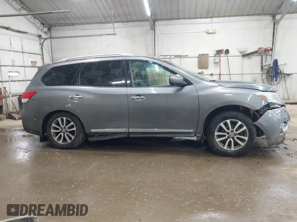 2015 Nissan Pathfinder SL with VIN 5N1AR2MM3FC642198, listed as a IAAI auction lot 42462300 with 191,328 mi miles and . Bid and sale history available at DreamBid. Image 13.