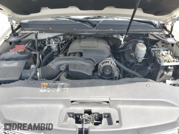 2012 Cadillac Escalade ESV Luxury with VIN 1GYS3HEF6CR134646, listed as a Copart auction lot 55392385 with 211,358 mi miles and Salvage title. Bid and sale history available at DreamBid. Image 12.