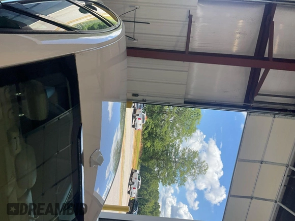 2020 Ford Fusion SEL z VIN 3FA6P0CD4LR177021, wystawiony jako IAAI lot #42743422 z przebiegiem 81 131 mil mil oraz . Historia ofert i sprzedaży dostępna na DreamBid. Obrazek 16.