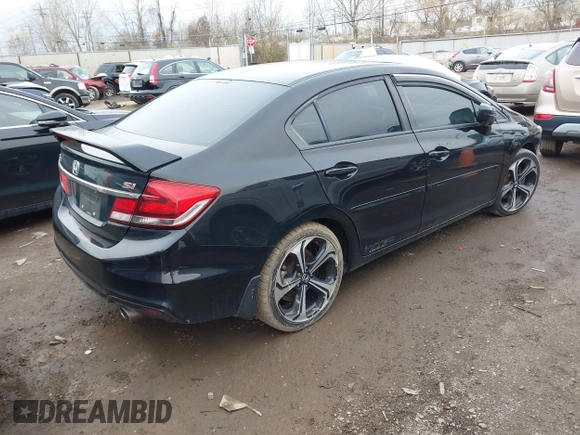 2015 Honda Civic Sedan Si with VIN 2HGFB6E55FH705829, listed as a IAAI auction lot 41876037 with 225,490 mi miles. Bid and sale history available at carsss.com. Image 4.