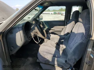 2001 GMC Sonoma SLS w/1SF Pkg with VIN 1GTCS195318169167, listed as a Copart auction lot 75296734 with 0 mi miles and Salvage Title. Bid and sale history available at carsss.com. Image 7.