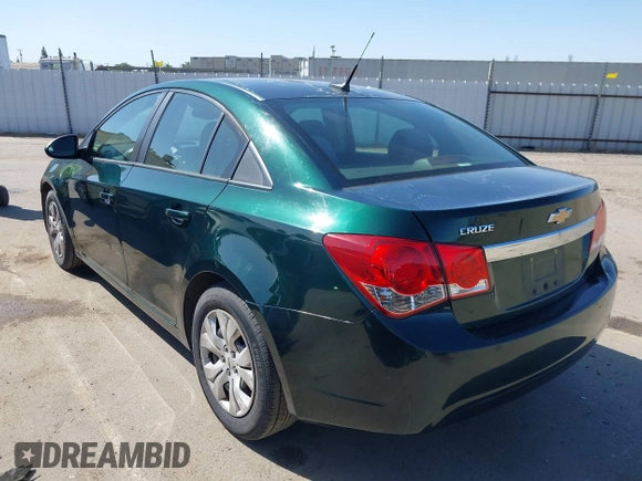 2014 Chevrolet Cruze LS with VIN 1G1PA5SG3E7123222, listed as a IAAI auction lot 42106447 with 121,072 mi miles and . Bid and sale history available at DreamBid. Image 3.