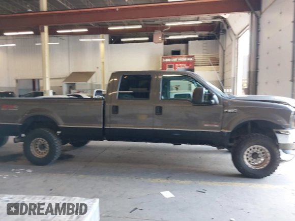 2004 Ford F-350 XL with VIN 1FTSW31P94EB28766, listed as a IAAI auction lot 42207182 with 194,932 mi miles and . Bid and sale history available at DreamBid. Image 14.