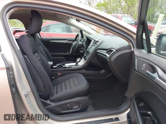 2015 Ford Fusion SE z VIN 3FA6P0H74FR127436, wystawiony jako IAAI lot #42040853 z przebiegiem 164 170 mil mil oraz . Historia ofert i sprzedaży dostępna na DreamBid. Obrazek 5.