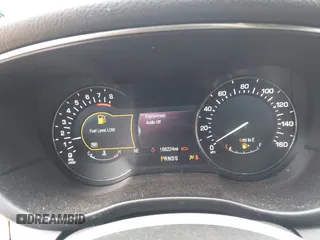 2015 Lincoln MKC z VIN 5LMCJ1A95FUJ18259, wystawiony jako IAAI lot #42294839 z przebiegiem 188 224 mil mil oraz . Historia ofert i sprzedaży dostępna na DreamBid. Obrazek 7.