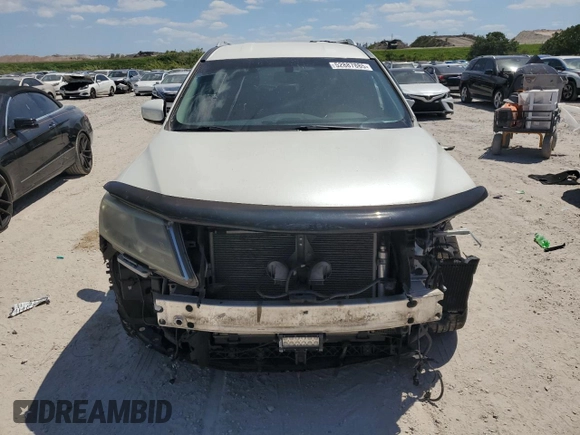 2016 Nissan Pathfinder SV with VIN 5N1AR2MN9GC635296, listed as a Copart auction lot 52887885 with 140,565 mi miles and Salvage Title. Bid and sale history available at carsss.com. Image 5.