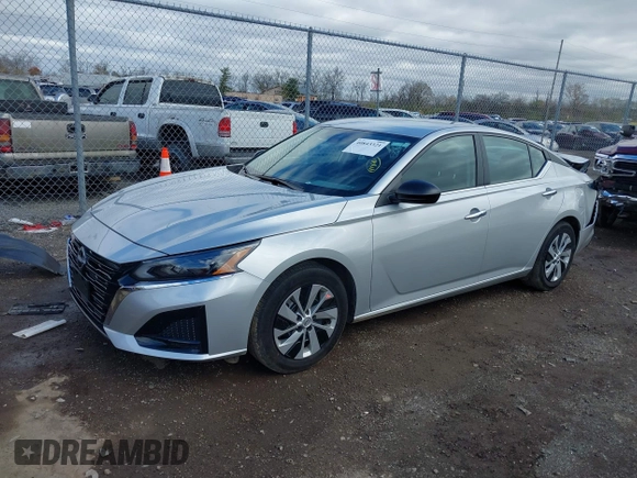 2024 Nissan Altima S with VIN 1N4BL4BV8RN374491, listed as a IAAI auction lot 40843321 with 19,992 mi miles and . Bid and sale history available at carsss.com. Image 2.