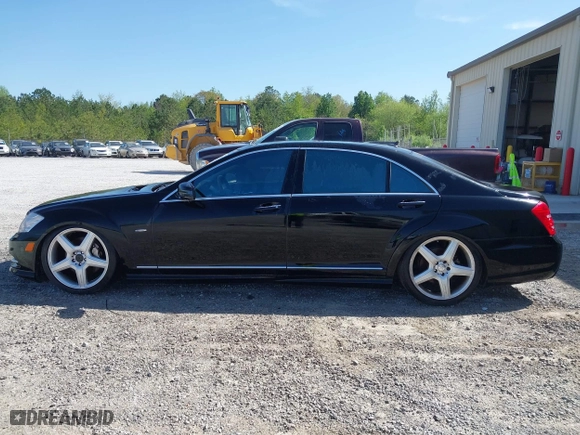 2012 Mercedes-Benz S-Class S 550 with VIN WDDNG7DB2CA442238, listed as a IAAI auction lot 42008130 with 167,821 mi miles. Bid and sale history available at carsss.com. Image 14.