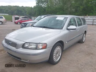 2001 Volvo V70 with VIN YV1SW58D512096722, listed as a IAAI auction lot 42080844 with 218,965 mi miles and . Bid and sale history available at DreamBid. Image 2.