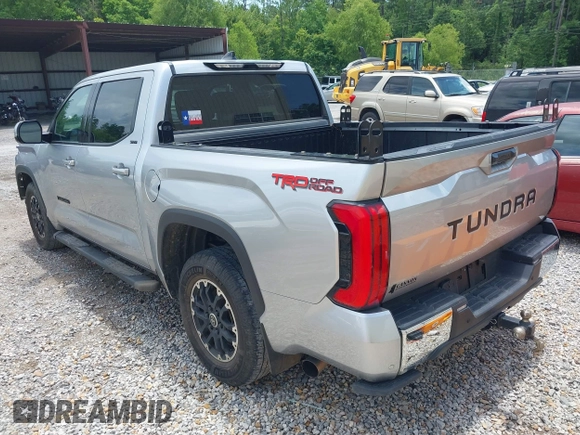 2022 Toyota Tundra SR5 with VIN 5TFLA5AB3NX017848, listed as a IAAI auction lot 42429134 with 53,883 mi miles and . Bid and sale history available at DreamBid. Image 3.