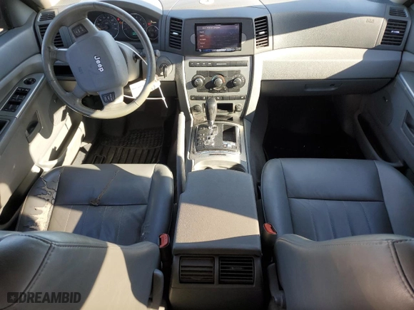 2007 Jeep Grand Cherokee Laredo with VIN 1J8HR48N57C557472, listed as a Copart auction lot 88547125 with 180,888 mi miles and Non Repairable. Bid and sale history available at carsss.com. Image 8.