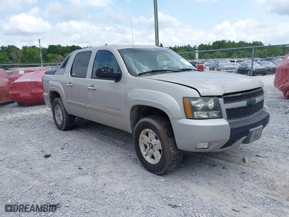 2007 Chevrolet Avalanche LTZ with VIN 3GNFK123X7G217750, listed as a IAAI auction lot 42088850 with 188,429 mi miles. Bid and sale history available at carsss.com. Image 1.