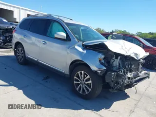 2015 Nissan Pathfinder S with VIN 5N1AR2MN8FC671897, listed as a IAAI auction lot 41850256 with 151,109 mi miles and . Bid and sale history available at DreamBid. Image 1.