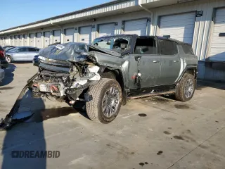 2024 GMC Hummer EV 3X with VIN 1GKB0RDC6RU102527, listed as a Copart auction lot 58865494 with 3,373 mi miles and Salvage Title. Bid and sale history available at carsss.com. Image 1.