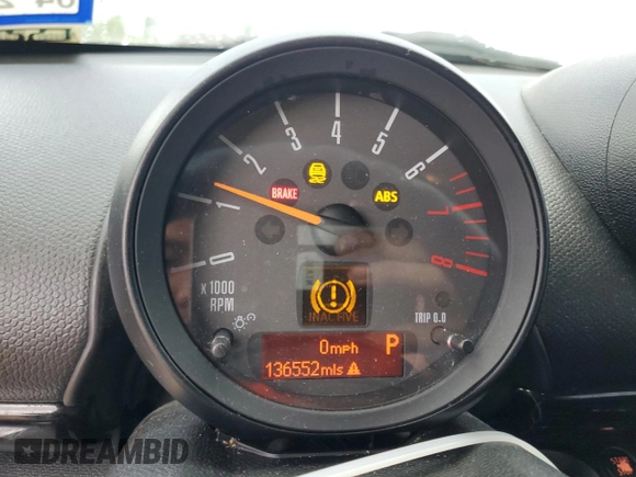 2015 MINI Countryman S z VIN WMWZC3C53FWT04644, wystawiony jako Copart lot #56415645 z przebiegiem 136 552 mil mil oraz Szkoda całkowita • Salvage title. Historia ofert i sprzedaży dostępna na DreamBid. Obrazek 9.