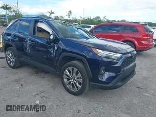 2022 Toyota RAV4 XLE Premium with VIN 2T3C1RFV0NW189365, listed as a IAAI auction lot 41691045 with 42,171 mi miles. Bid and sale history available at carsss.com. Image 1.