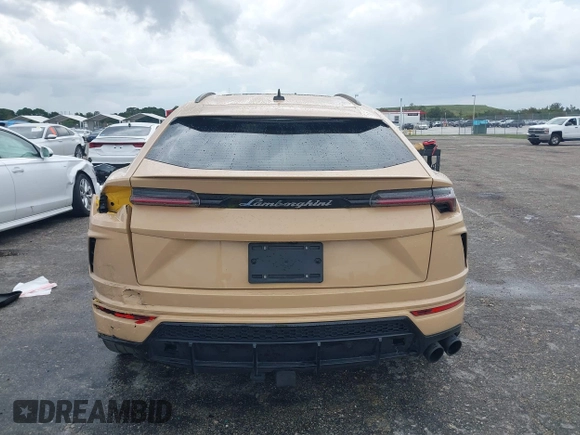 2022 Lamborghini Urus z VIN ZPBUA1ZL3NLA18265, wystawiony jako IAAI lot #40675659 z przebiegiem 46 439 mil mil oraz . Historia ofert i sprzedaży dostępna na DreamBid. Obrazek 16.