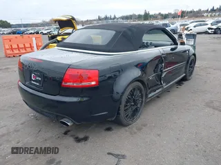 2008 Audi RS 4 z VIN WUAYU48H48K800151, wystawiony jako IAAI lot #41744495 z przebiegiem 83 424 mil mil oraz . Historia ofert i sprzedaży dostępna na DreamBid. Obrazek 4.