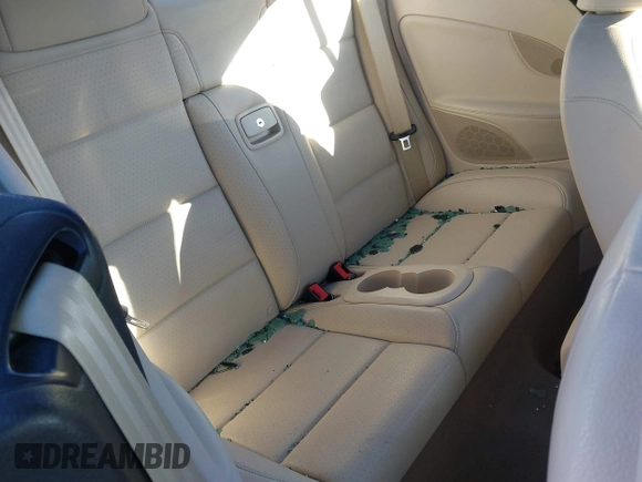 2015 Volkswagen Eos Komfort with VIN WVWBW8AH0FV001011, listed as a IAAI auction lot 41297299 with 81,444 mi miles and . Bid and sale history available at DreamBid. Image 8.