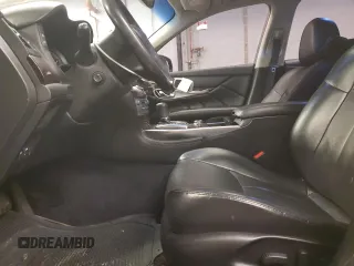 2015 Infiniti Q70 z VIN JN1BY1AR1FM560117, wystawiony jako Copart lot #81796594 z przebiegiem 87 093 mil mil oraz Szkody całkowita. Historia ofert i sprzedaży dostępna na DreamBid. Obrazek 7.