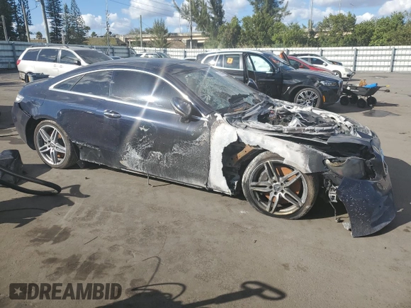 2019 Mercedes-Benz E-Class E 450 with VIN WDD1J6HB5KF074062, listed as a Copart auction lot 83824884 with 0 mi miles and Salvage Title. Bid and sale history available at carsss.com. Image 4.