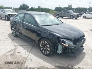 2014 Volkswagen Jetta Hybrid SE с VIN 3VW637AJ4EM230594, выставлен на аукционе IAAI как лот 42440229 с пробегом 102 556 миль миль и . История ставок и продаж доступна на DreamBid. Изображение 1.