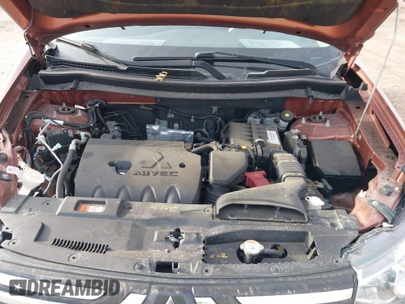 2014 Mitsubishi Outlander SE z VIN JA4AZ3A31EZ008884, wystawiony jako IAAI lot #41825440 z przebiegiem 171 232 mil mil oraz . Historia ofert i sprzedaży dostępna na DreamBid. Obrazek 10.