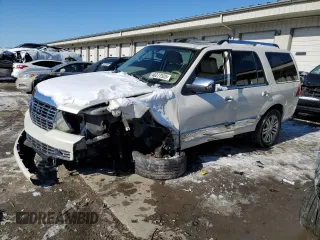 2008 Lincoln Navigator with VIN 5LMFU28548LJ01183, listed as a Copart auction lot 46277525 with 204,331 mi miles and Salvage Title. Bid and sale history available at carsss.com. Image 1.