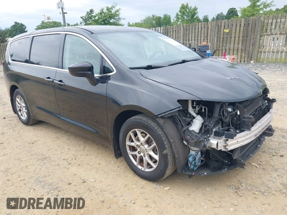 2017 Chrysler Pacifica Touring with VIN 2C4RC1DG8HR502333, listed as a IAAI auction lot 42357607 with 105,266 mi miles and . Bid and sale history available at DreamBid. Image 1.