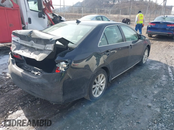 2014 Toyota Camry SE with VIN 4T1BK1FK3EU537670, listed as a IAAI auction lot 41649097 with 64,636 mi miles. Bid and sale history available at carsss.com. Image 4.